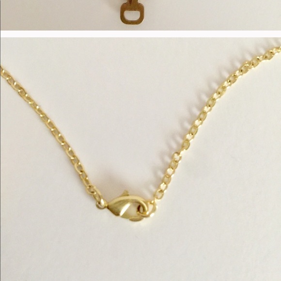 Louis Vuitton lock and key with gold necklace - Picture 5 of 7